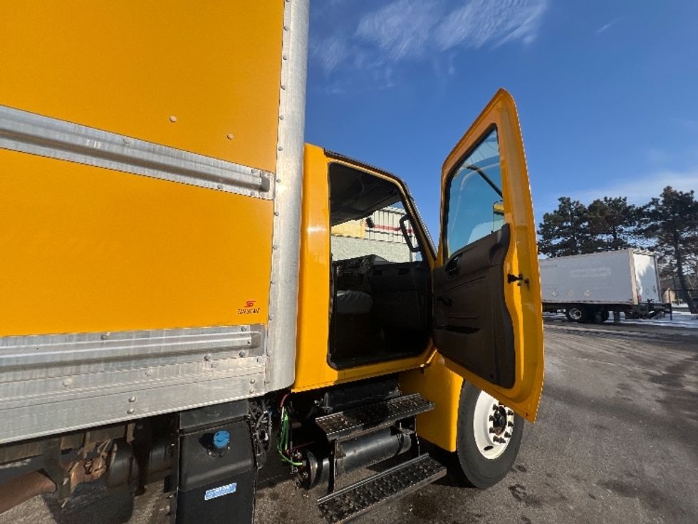Medium Duty Box Truck-Light and Medium Duty Trucks-International-2021-MV607-Plymouth-MI-186,641\n\t\tmiles-$ 43,000 - Image 20