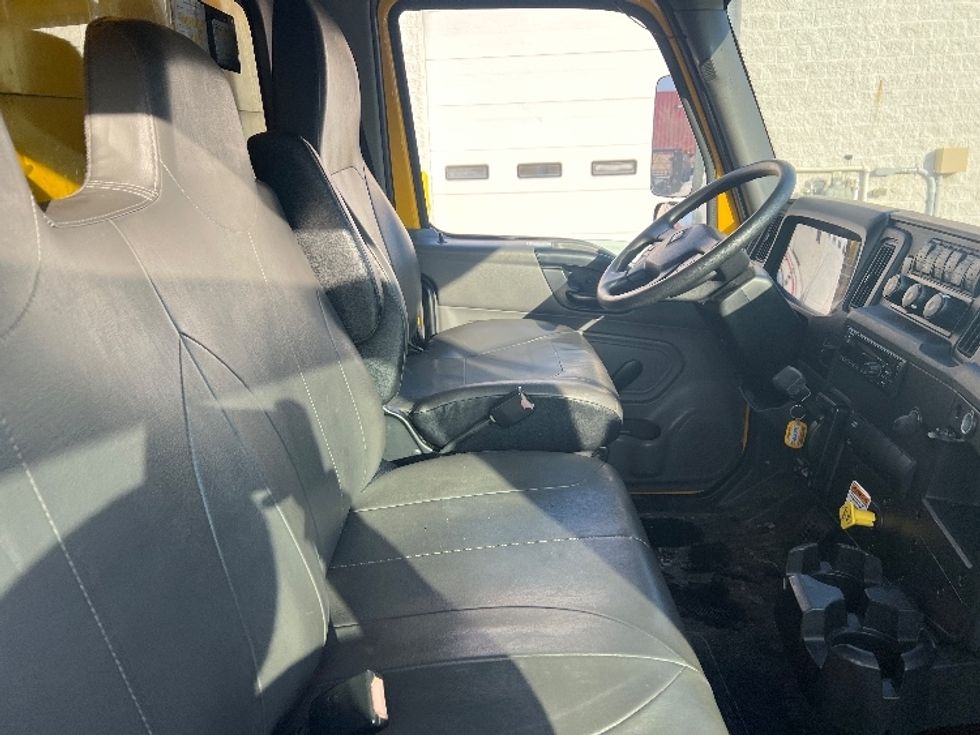 Medium Duty Box Truck-Light and Medium Duty Trucks-International-2021-MV607-Plymouth-MI-186,641\n\t\tmiles-$ 43,000 - Image 22