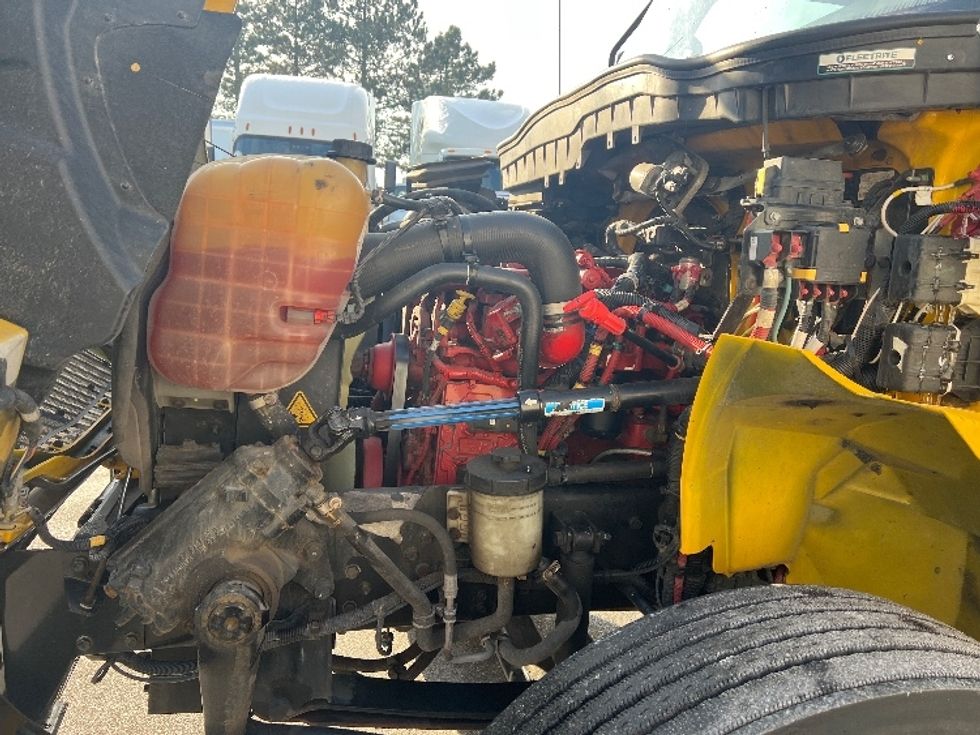 Medium Duty Box Truck-Light and Medium Duty Trucks-International-2021-MV607-Plymouth-MI-186,641\n\t\tmiles-$ 43,000 - Image 24