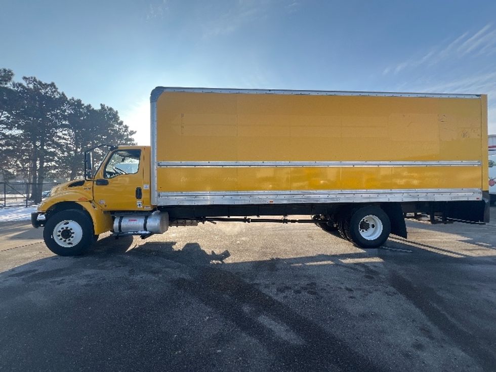Medium Duty Box Truck-Light and Medium Duty Trucks-International-2021-MV607-Plymouth-MI-186,641\n\t\tmiles-$ 43,000 - Image 4