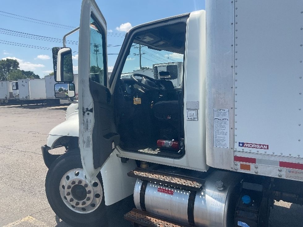 Medium Duty Box Truck-Light and Medium Duty Trucks-International-2021-MV607-Plymouth-MI-206,906\n\t\tmiles-$ 55,000 - Image 16