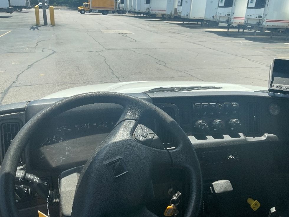 Medium Duty Box Truck-Light and Medium Duty Trucks-International-2021-MV607-Plymouth-MI-206,906\n\t\tmiles-$ 55,000 - Image 18