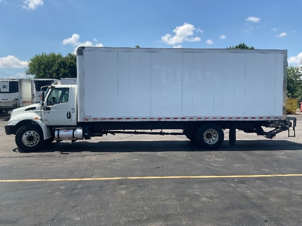 Medium Duty Box Truck-Light and Medium Duty Trucks-International-2021-MV607-Plymouth-MI-206,906\n\t\tmiles-$ 55,000 - Image 4