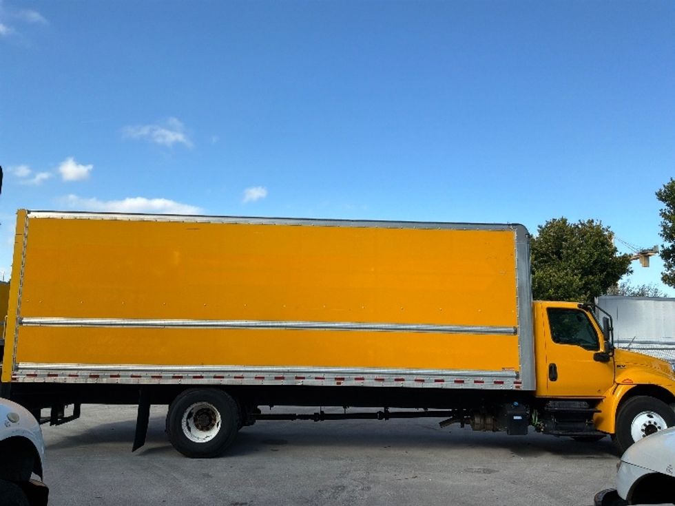 Medium Duty Box Truck-Light and Medium Duty Trucks-International-2021-MV607-Pompano Beach-FL-160,338\n\t\tmiles-$ 48,000 - Image 15