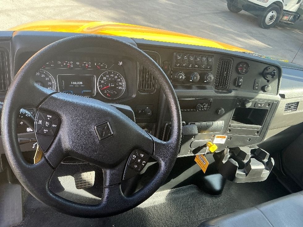 Medium Duty Box Truck-Light and Medium Duty Trucks-International-2021-MV607-Pompano Beach-FL-160,338\n\t\tmiles-$ 48,000 - Image 18