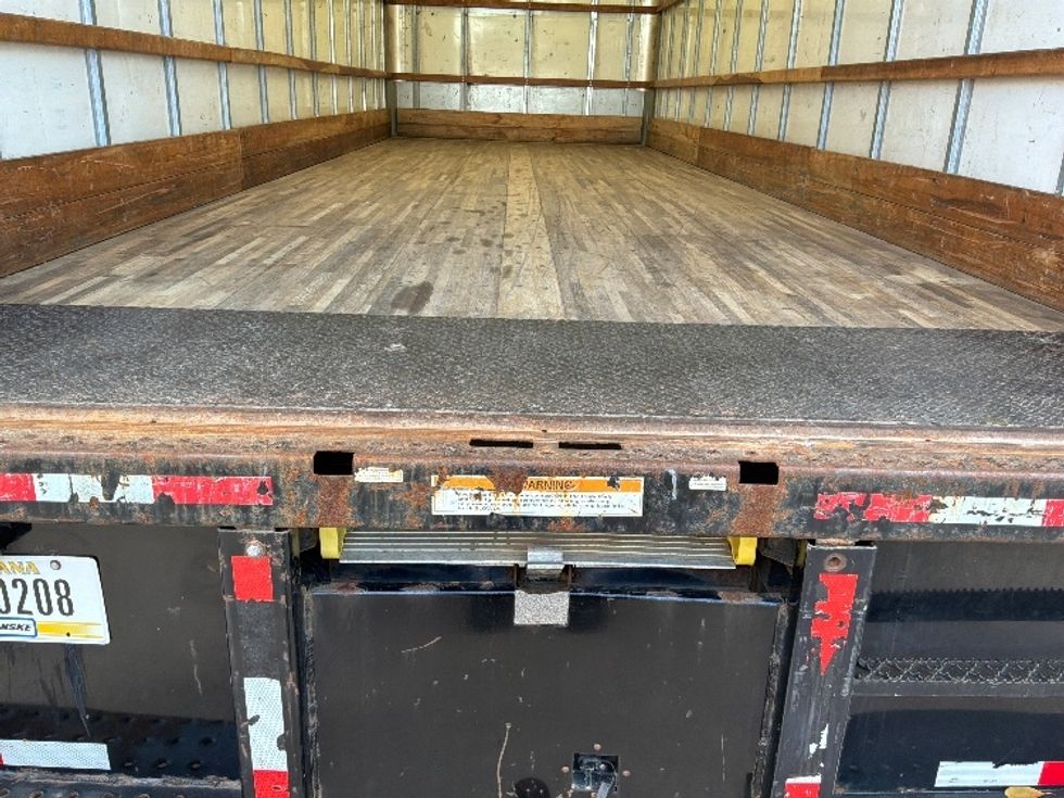 Medium Duty Box Truck-Light and Medium Duty Trucks-International-2021-MV607-Pompano Beach-FL-196,094\n\t\tmiles-$ 42,750 - Image 10