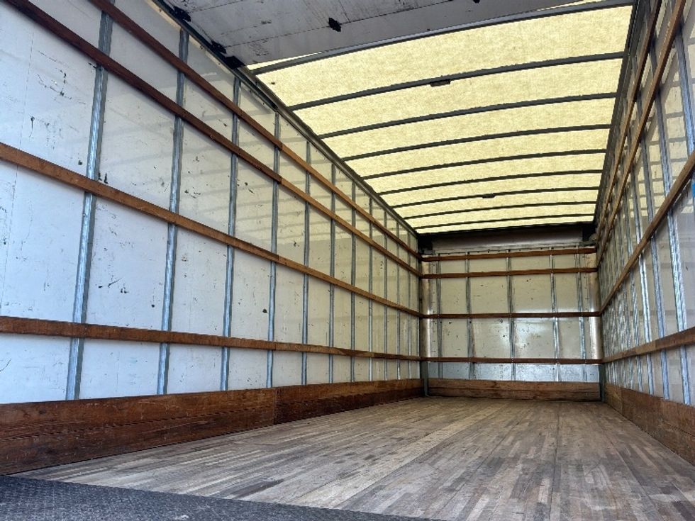 Medium Duty Box Truck-Light and Medium Duty Trucks-International-2021-MV607-Pompano Beach-FL-196,094\n\t\tmiles-$ 42,750 - Image 11
