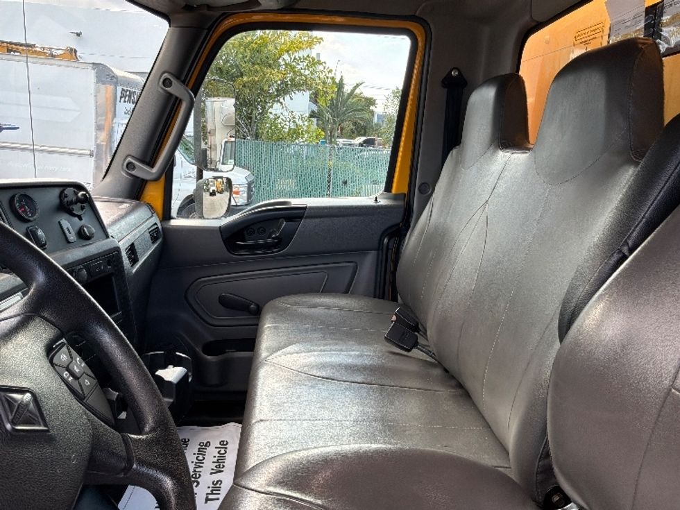 Medium Duty Box Truck-Light and Medium Duty Trucks-International-2021-MV607-Pompano Beach-FL-196,094\n\t\tmiles-$ 42,750 - Image 19