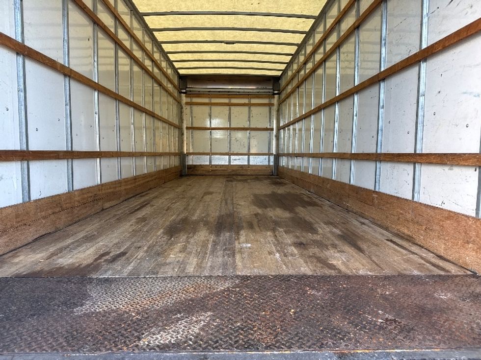 Medium Duty Box Truck-Light and Medium Duty Trucks-International-2021-MV607-Pompano Beach-FL-235,559\n\t\tmiles-$ 40,000 - Image 9