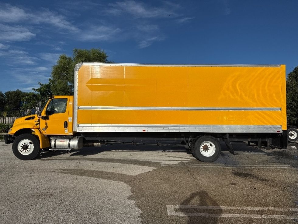 Medium Duty Box Truck-Light and Medium Duty Trucks-International-2021-MV607-Pompano Beach-FL-235,559\n\t\tmiles-$ 40,000 - Image 4