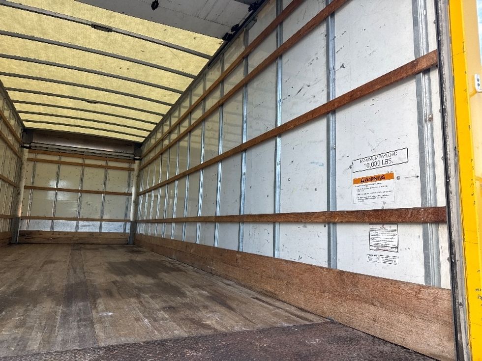 Medium Duty Box Truck-Light and Medium Duty Trucks-International-2021-MV607-Pompano Beach-FL-235,559\n\t\tmiles-$ 40,000 - Image 11