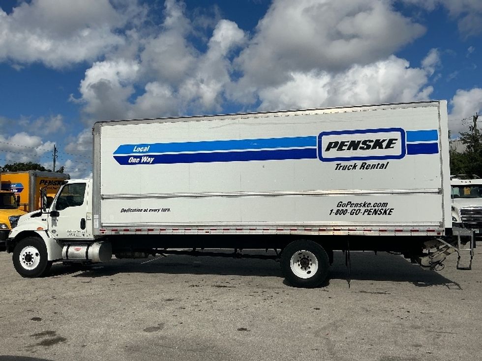 Medium Duty Box Truck-Light and Medium Duty Trucks-International-2021-MV607-Pompano Beach-FL-265,373\n\t\tmiles-$ 37,750 - Image 4
