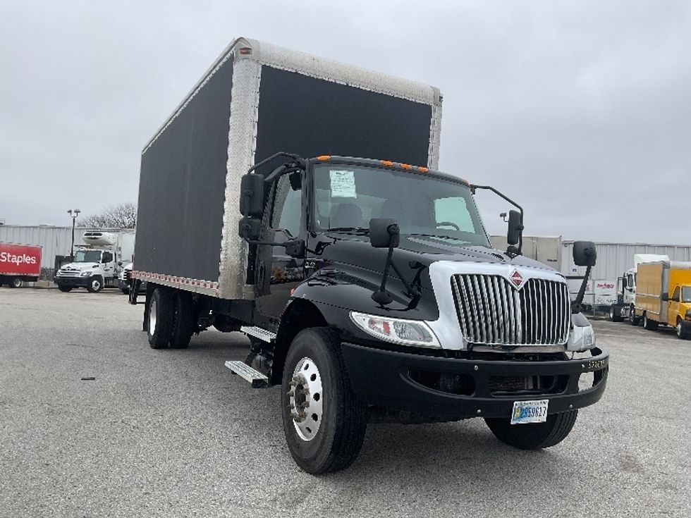 Medium Duty Box Truck-Light and Medium Duty Trucks-International-2021-MV607-Poplar Bluff-MO-173,449\n\t\tmiles-$ 14,250 - Image 1