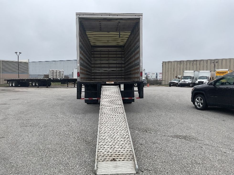 Medium Duty Box Truck-Light and Medium Duty Trucks-International-2021-MV607-Poplar Bluff-MO-173,449\n\t\tmiles-$ 14,250 - Image 9