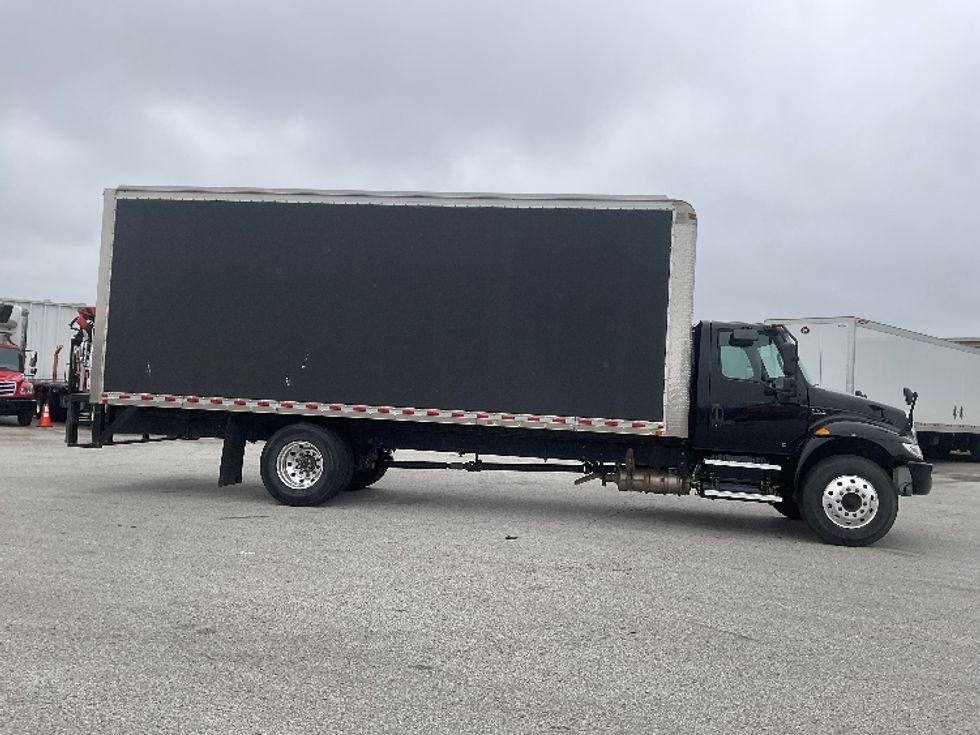 Medium Duty Box Truck-Light and Medium Duty Trucks-International-2021-MV607-Poplar Bluff-MO-173,449\n\t\tmiles-$ 14,250 - Image 15