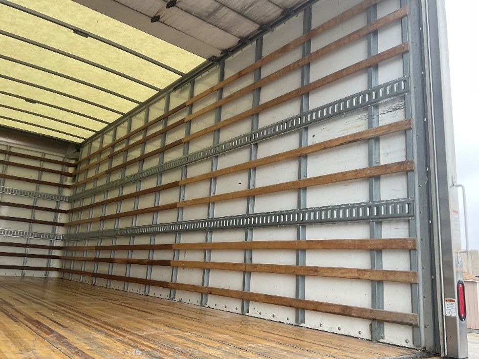Medium Duty Box Truck-Light and Medium Duty Trucks-International-2021-MV607-Poplar Bluff-MO-173,449\n\t\tmiles-$ 14,250 - Image 12