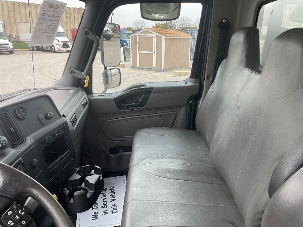 Medium Duty Box Truck-Light and Medium Duty Trucks-International-2021-MV607-Poplar Bluff-MO-173,449\n\t\tmiles-$ 14,250 - Image 19