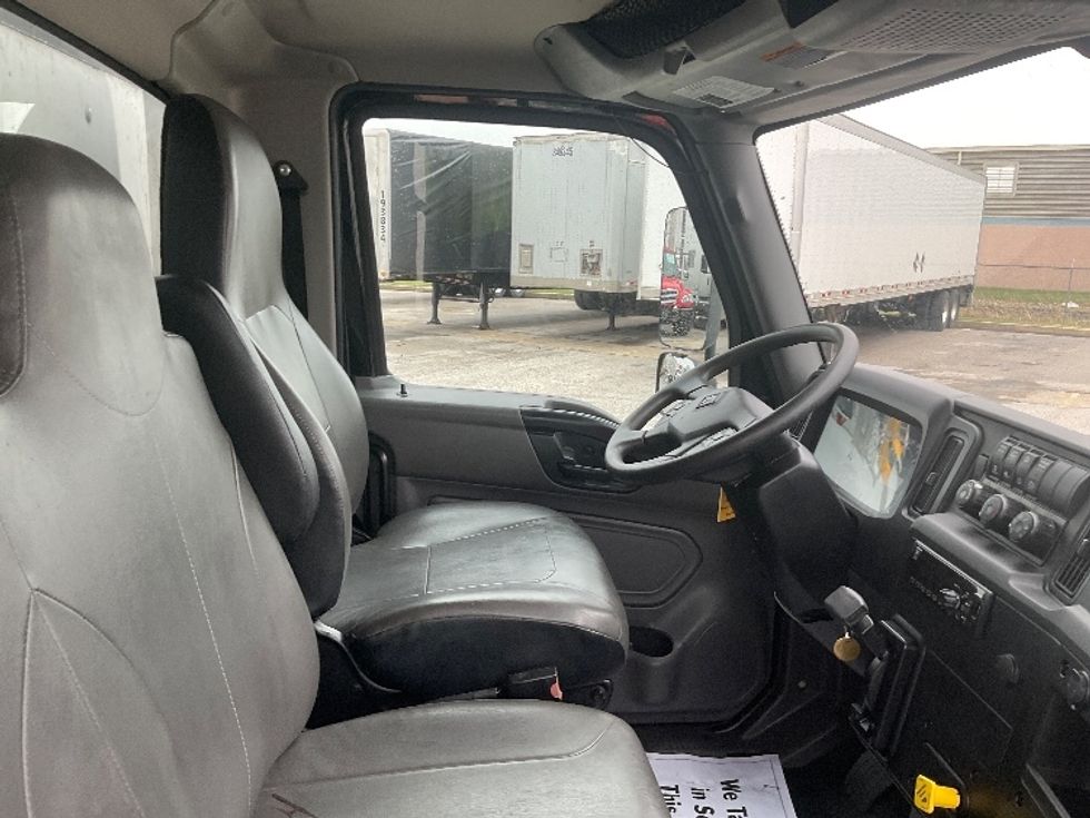 Medium Duty Box Truck-Light and Medium Duty Trucks-International-2021-MV607-Poplar Bluff-MO-173,449\n\t\tmiles-$ 14,250 - Image 22