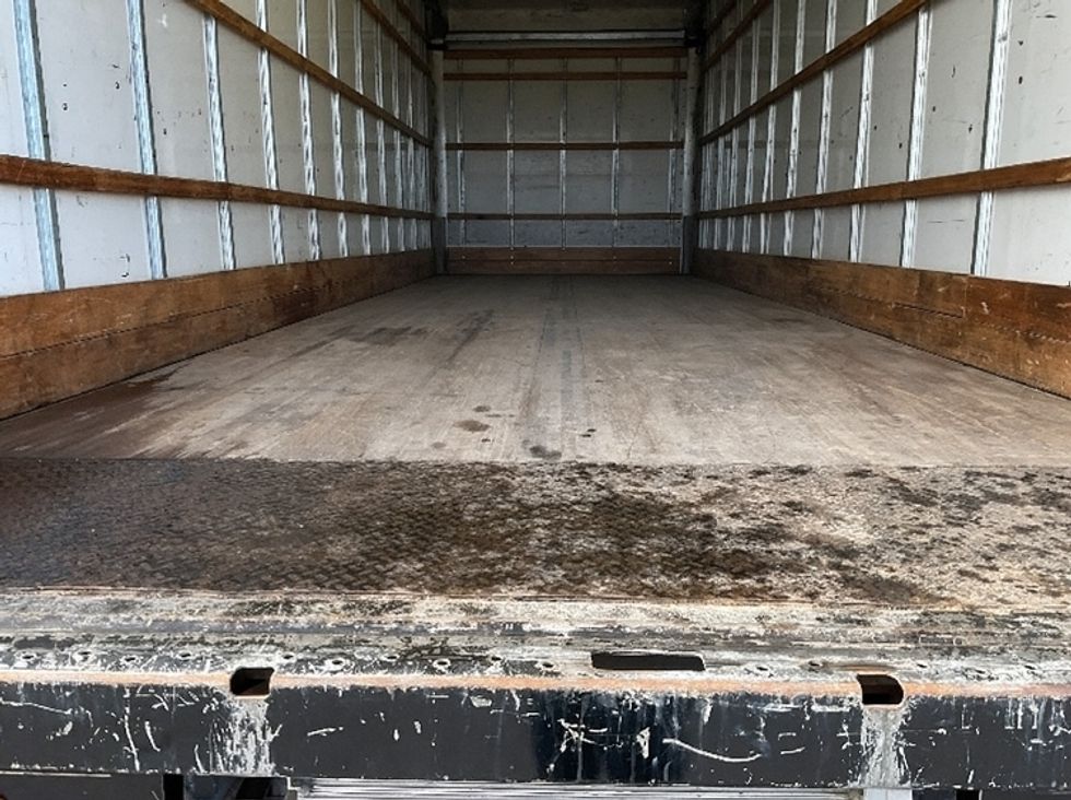 Medium Duty Box Truck-Light and Medium Duty Trucks-International-2021-MV607-Poplar Bluff-MO-196,924\n\t\tmiles-$ 42,750 - Image 10