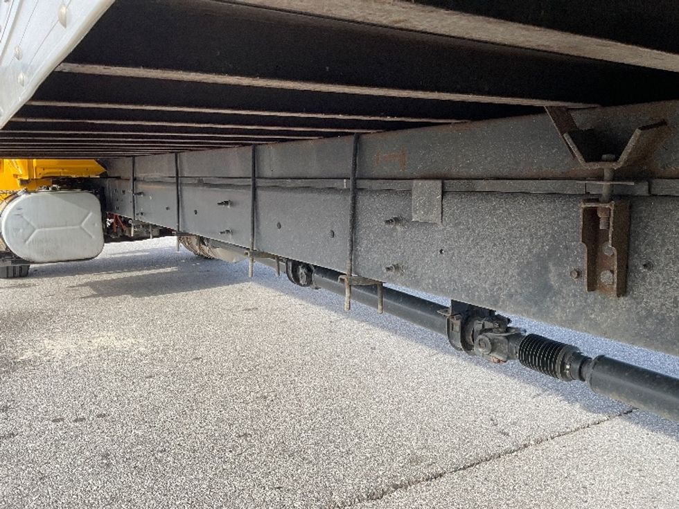 Medium Duty Box Truck-Light and Medium Duty Trucks-International-2021-MV607-Poplar Bluff-MO-196,924\n\t\tmiles-$ 42,750 - Image 5