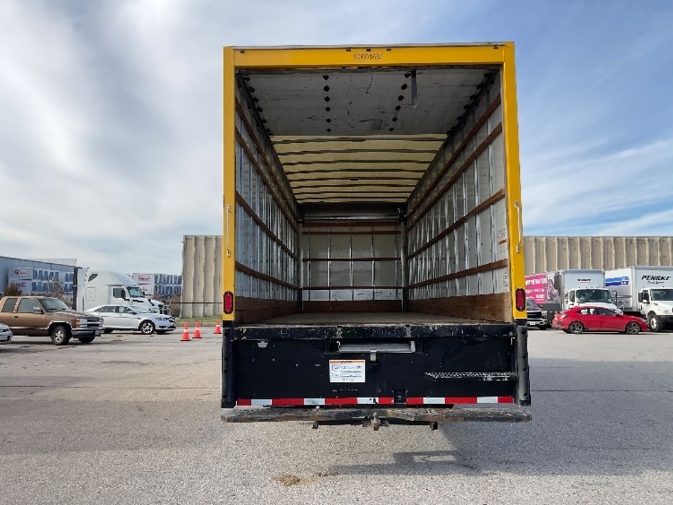 Medium Duty Box Truck-Light and Medium Duty Trucks-International-2021-MV607-Poplar Bluff-MO-196,924\n\t\tmiles-$ 42,750 - Image 8