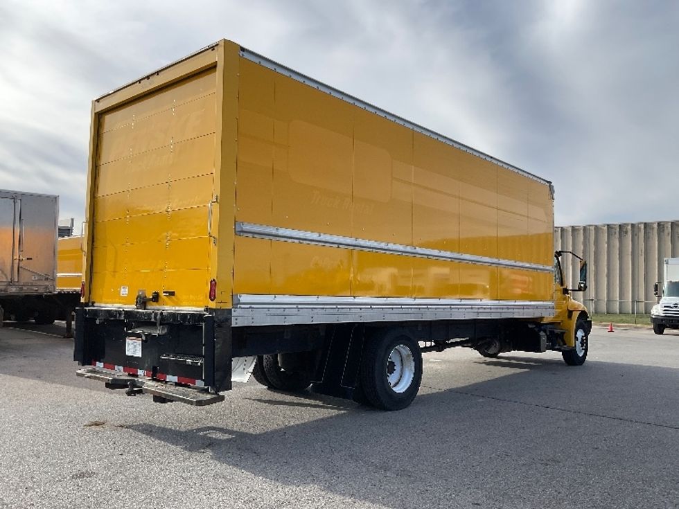 Medium Duty Box Truck-Light and Medium Duty Trucks-International-2021-MV607-Poplar Bluff-MO-196,924\n\t\tmiles-$ 42,750 - Image 13