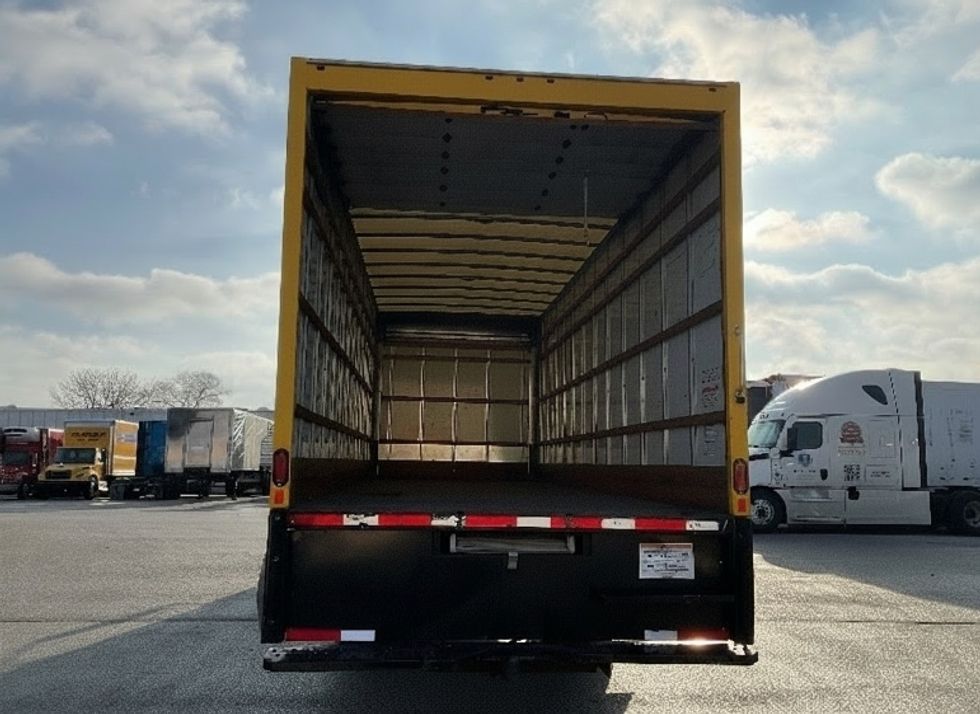 Medium Duty Box Truck-Light and Medium Duty Trucks-International-2021-MV607-Poplar Bluff-MO-205,164\n\t\tmiles-$ 41,500 - Image 10