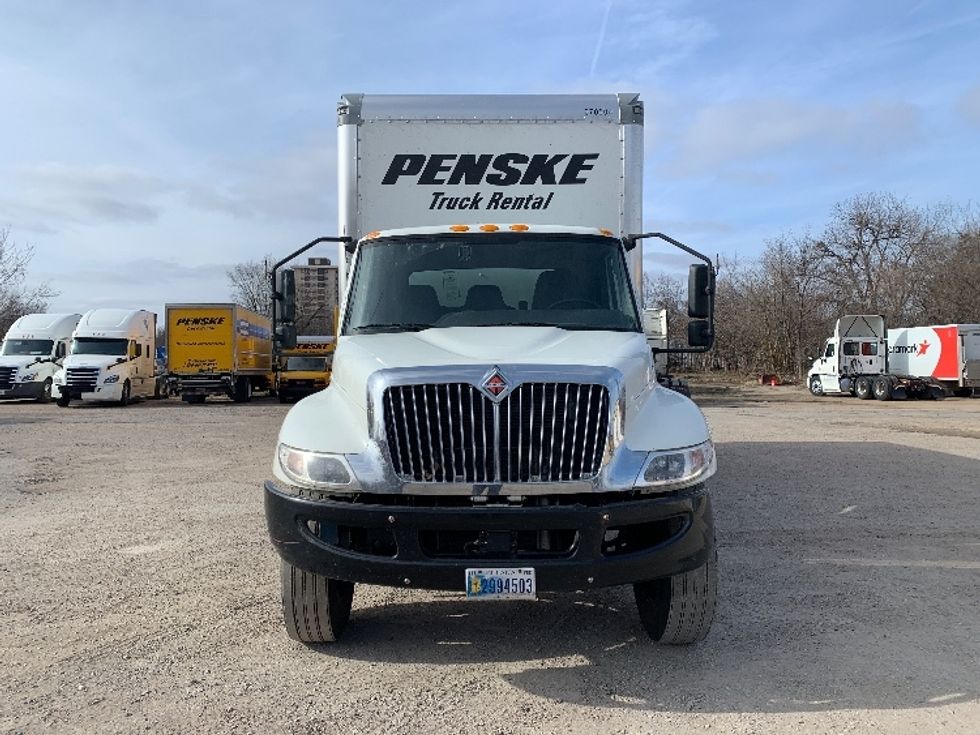 Medium Duty Box Truck-Light and Medium Duty Trucks-International-2021-MV607-Poplar Bluff-MO-220,662\n\t\tmiles-$ 51,000 - Image 2