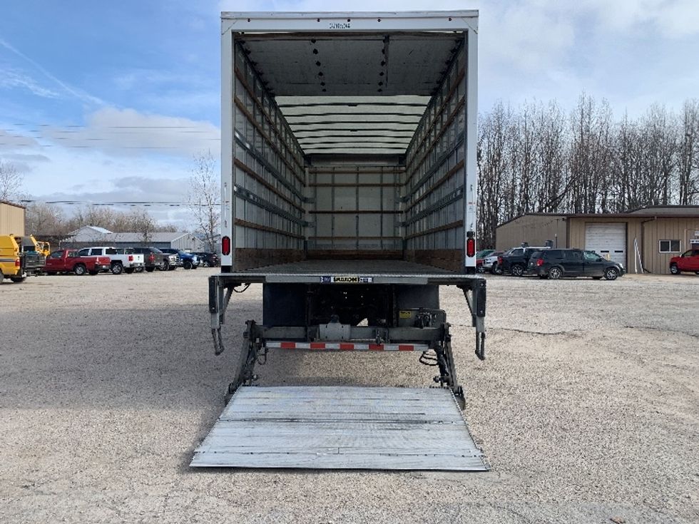 Medium Duty Box Truck-Light and Medium Duty Trucks-International-2021-MV607-Poplar Bluff-MO-220,662\n\t\tmiles-$ 51,000 - Image 9