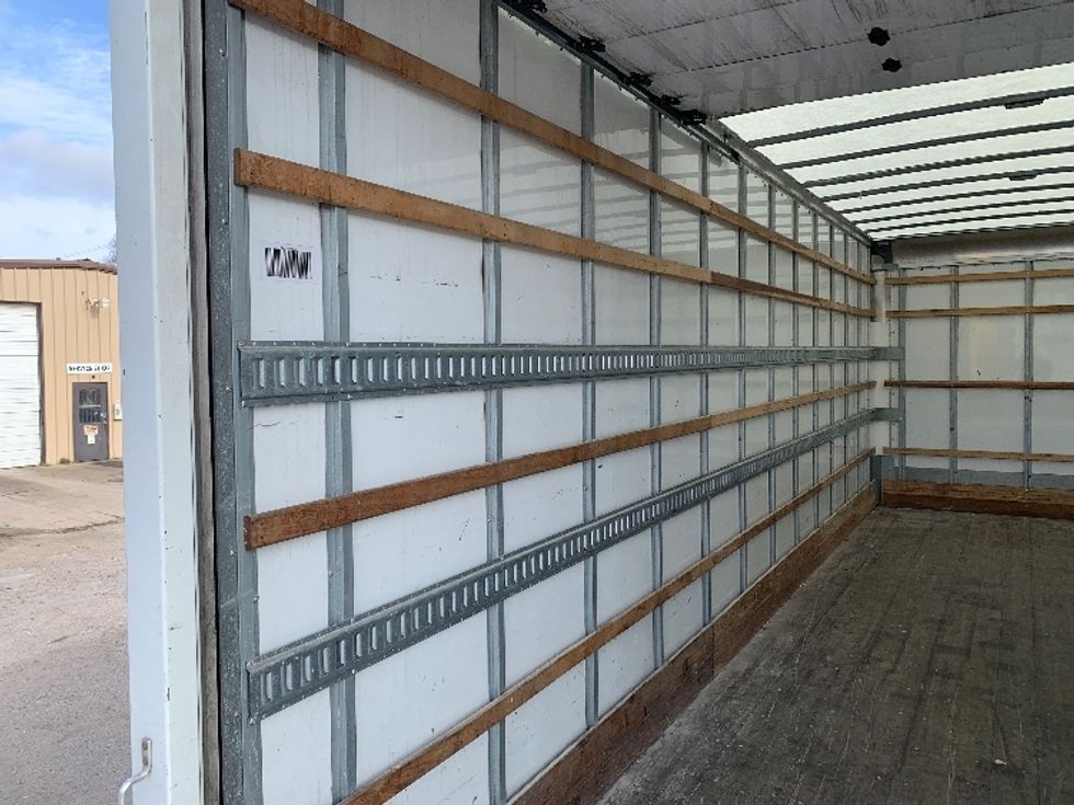 Medium Duty Box Truck-Light and Medium Duty Trucks-International-2021-MV607-Poplar Bluff-MO-220,662\n\t\tmiles-$ 51,000 - Image 11