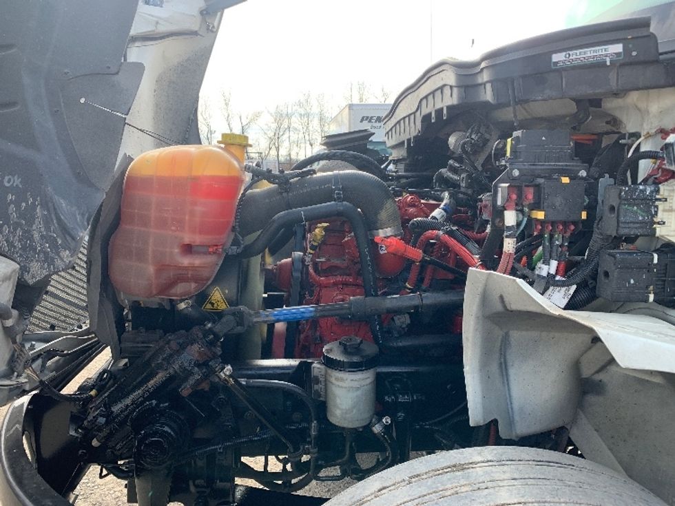 Medium Duty Box Truck-Light and Medium Duty Trucks-International-2021-MV607-Poplar Bluff-MO-220,662\n\t\tmiles-$ 51,000 - Image 24