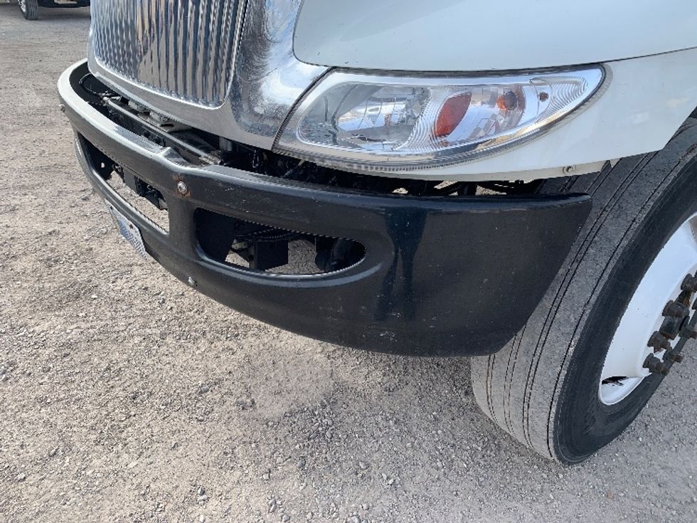 Medium Duty Box Truck-Light and Medium Duty Trucks-International-2021-MV607-Poplar Bluff-MO-220,662\n\t\tmiles-$ 51,000 - Image 28