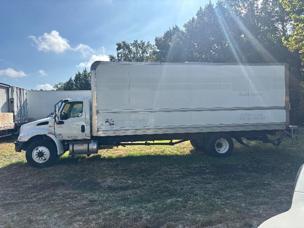 Medium Duty Box Truck-Light and Medium Duty Trucks-International-2021-MV607-Poplar Bluff-MO-332,040\n\t\tmiles-$ 12,000 - Image 4