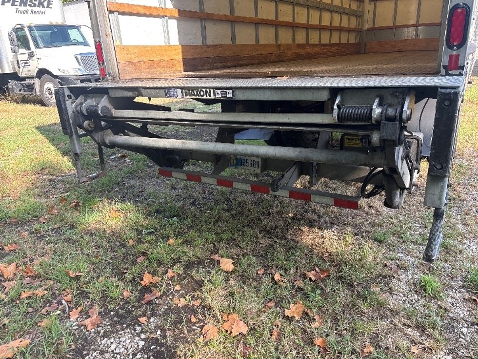 Medium Duty Box Truck-Light and Medium Duty Trucks-International-2021-MV607-Poplar Bluff-MO-332,040\n\t\tmiles-$ 12,000 - Image 9