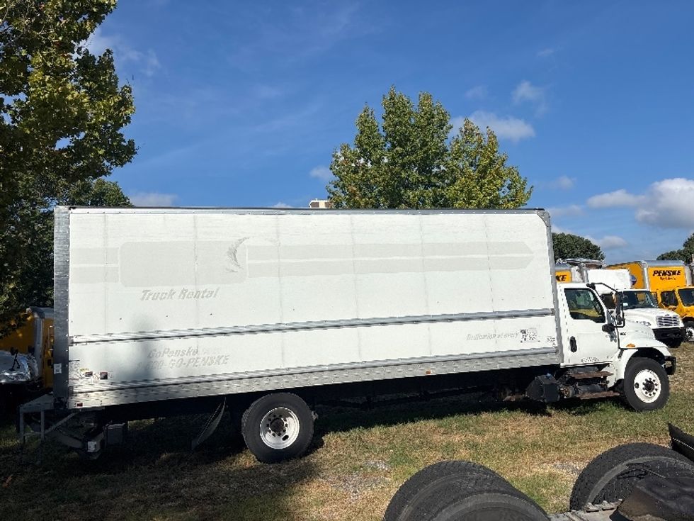 Medium Duty Box Truck-Light and Medium Duty Trucks-International-2021-MV607-Poplar Bluff-MO-332,040\n\t\tmiles-$ 12,000 - Image 15