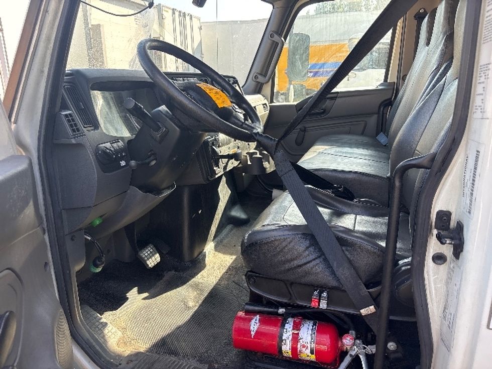 Medium Duty Box Truck-Light and Medium Duty Trucks-International-2021-MV607-Poplar Bluff-MO-332,040\n\t\tmiles-$ 12,000 - Image 16
