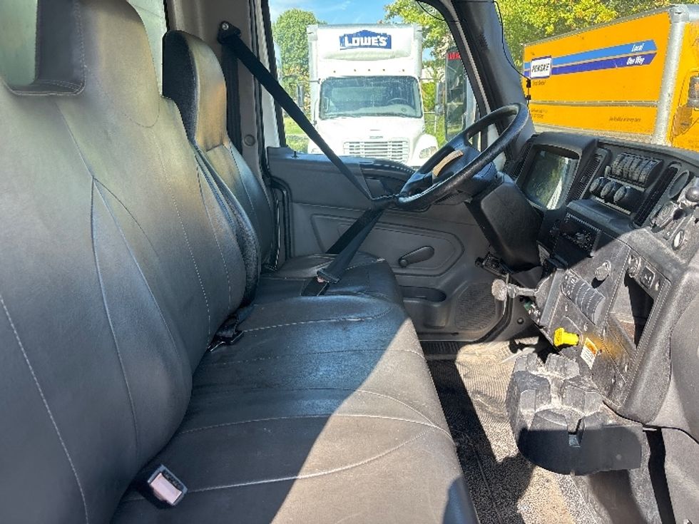 Medium Duty Box Truck-Light and Medium Duty Trucks-International-2021-MV607-Poplar Bluff-MO-332,040\n\t\tmiles-$ 12,000 - Image 22