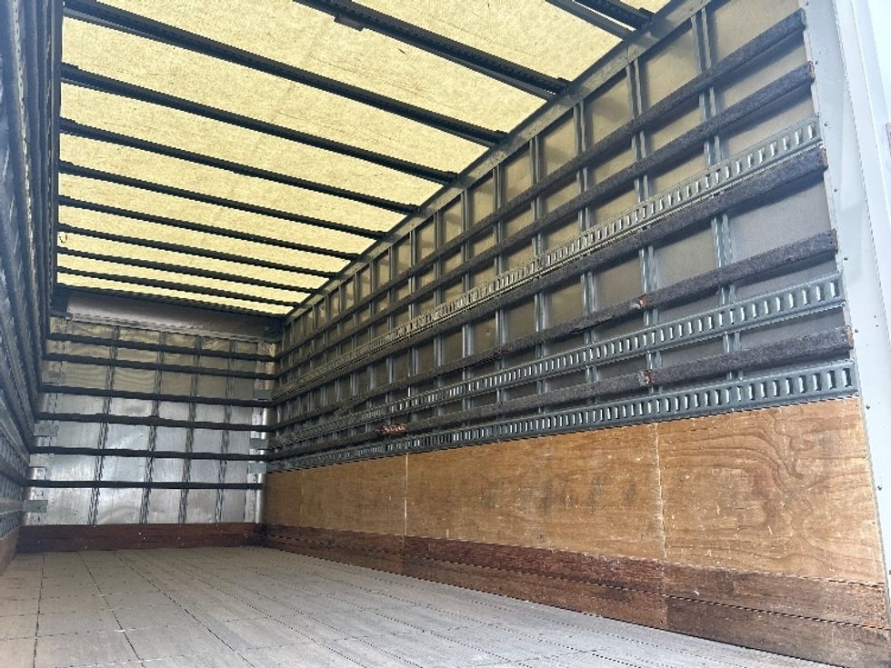 Medium Duty Box Truck-Light and Medium Duty Trucks-International-2021-MV607-Portland-OR-117,011\n\t\tmiles-$ 58,000 - Image 12