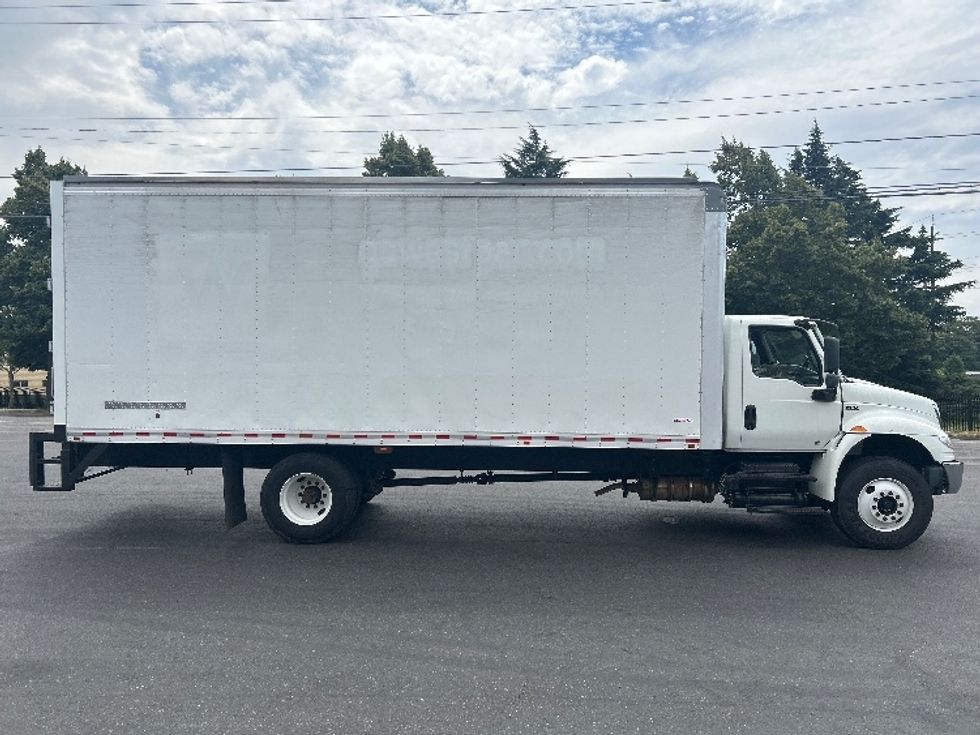 Medium Duty Box Truck-Light and Medium Duty Trucks-International-2021-MV607-Portland-OR-117,011\n\t\tmiles-$ 58,000 - Image 15