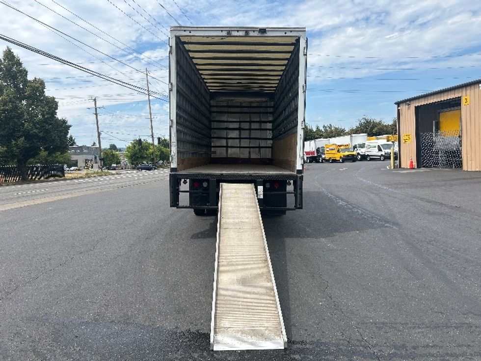 Medium Duty Box Truck-Light and Medium Duty Trucks-International-2021-MV607-Portland-OR-117,011\n\t\tmiles-$ 58,000 - Image 9