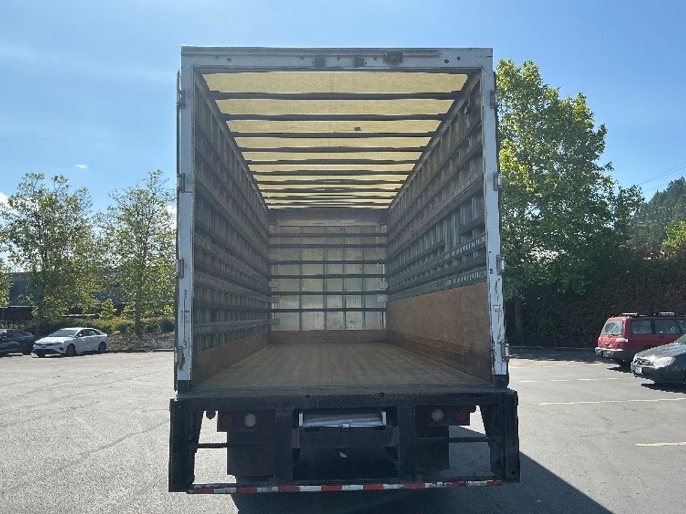 Medium Duty Box Truck-Light and Medium Duty Trucks-International-2021-MV607-Portland-OR-133,802\n\t\tmiles-$ 56,500 - Image 8