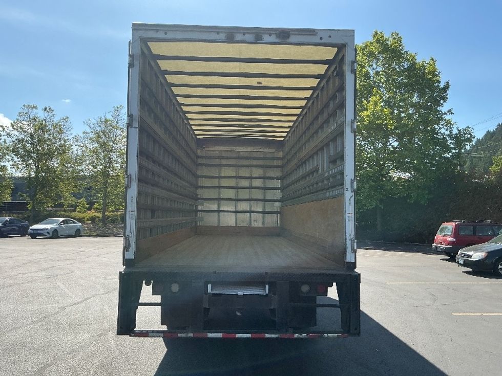 Medium Duty Box Truck-Light and Medium Duty Trucks-International-2021-MV607-Portland-OR-133,802\n\t\tmiles-$ 56,500 - Image 9
