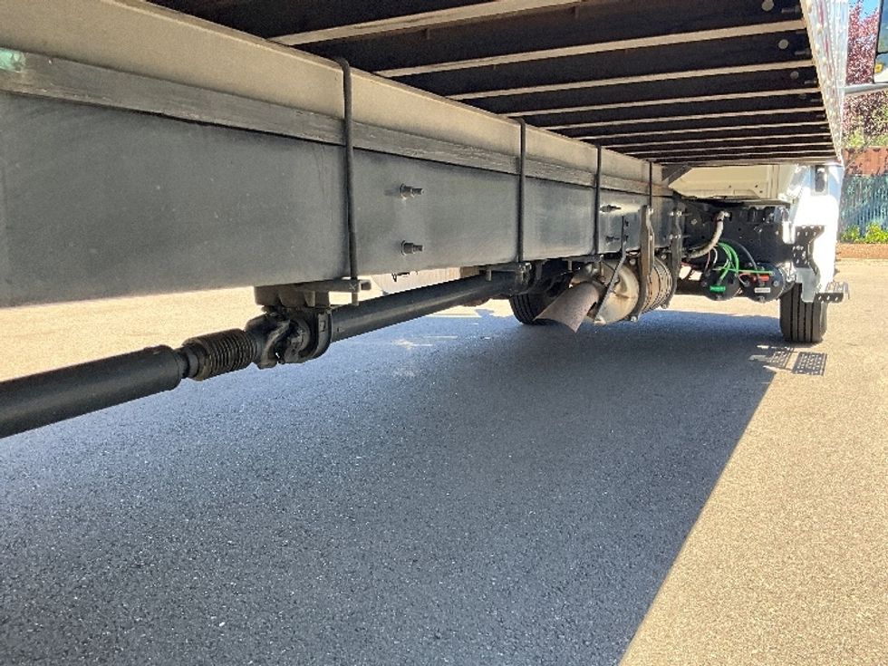 Medium Duty Box Truck-Light and Medium Duty Trucks-International-2021-MV607-Portland-OR-141,217\n\t\tmiles-$ 60,500 - Image 14