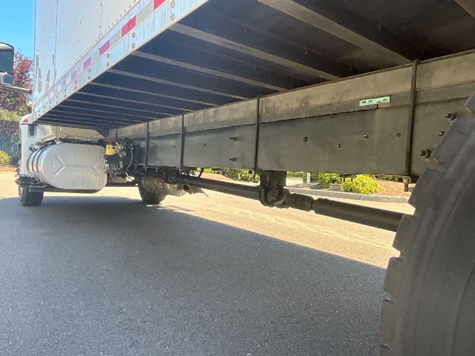 Medium Duty Box Truck-Light and Medium Duty Trucks-International-2021-MV607-Portland-OR-141,217\n\t\tmiles-$ 60,500 - Image 5