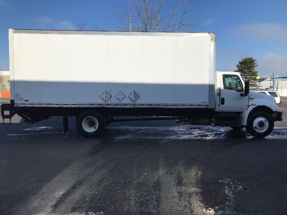 Medium Duty Box Truck-Light and Medium Duty Trucks-International-2021-MV607-Portland-OR-175,948\n\t\tmiles-$ 52,000 - Image 15