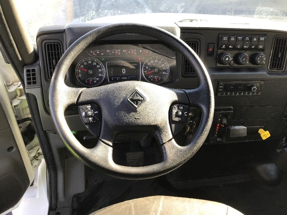 Medium Duty Box Truck-Light and Medium Duty Trucks-International-2021-MV607-Portland-OR-175,948\n\t\tmiles-$ 52,000 - Image 18