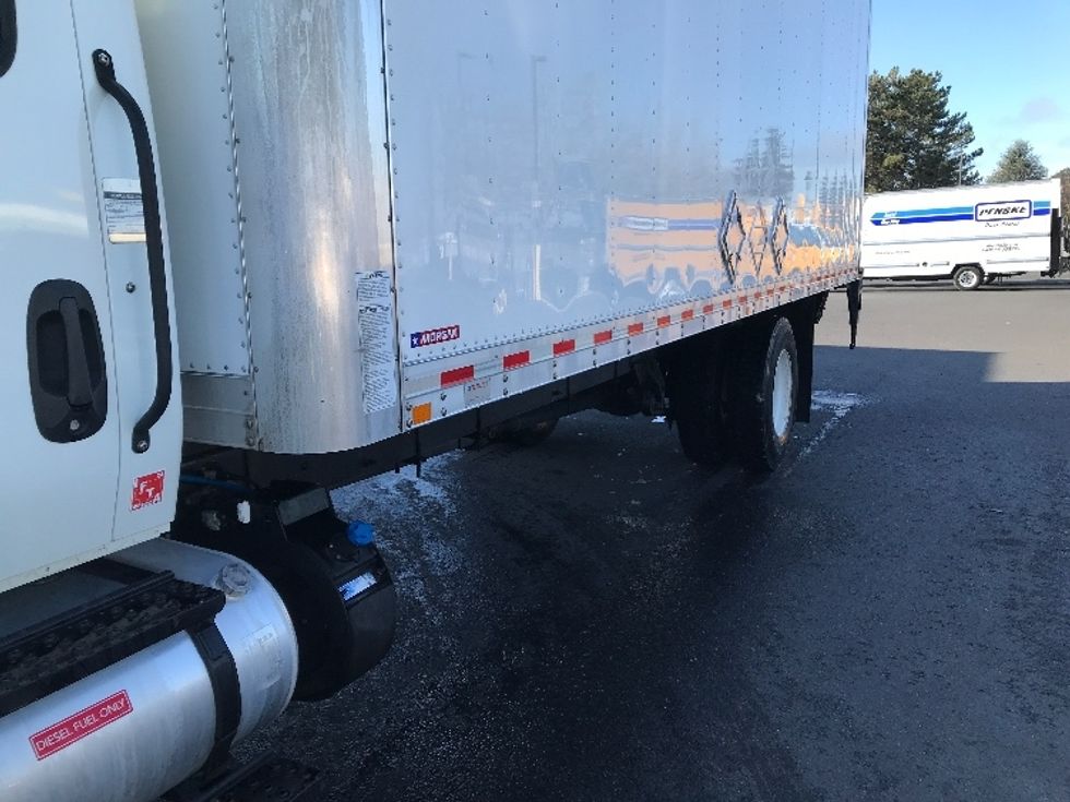 Medium Duty Box Truck-Light and Medium Duty Trucks-International-2021-MV607-Portland-OR-175,948\n\t\tmiles-$ 52,000 - Image 28