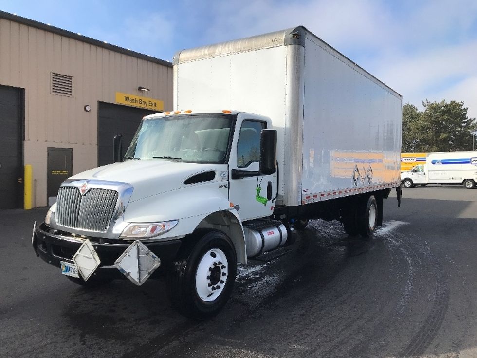 Medium Duty Box Truck-Light and Medium Duty Trucks-International-2021-MV607-Portland-OR-175,948\n\t\tmiles-$ 52,000 - Image 3