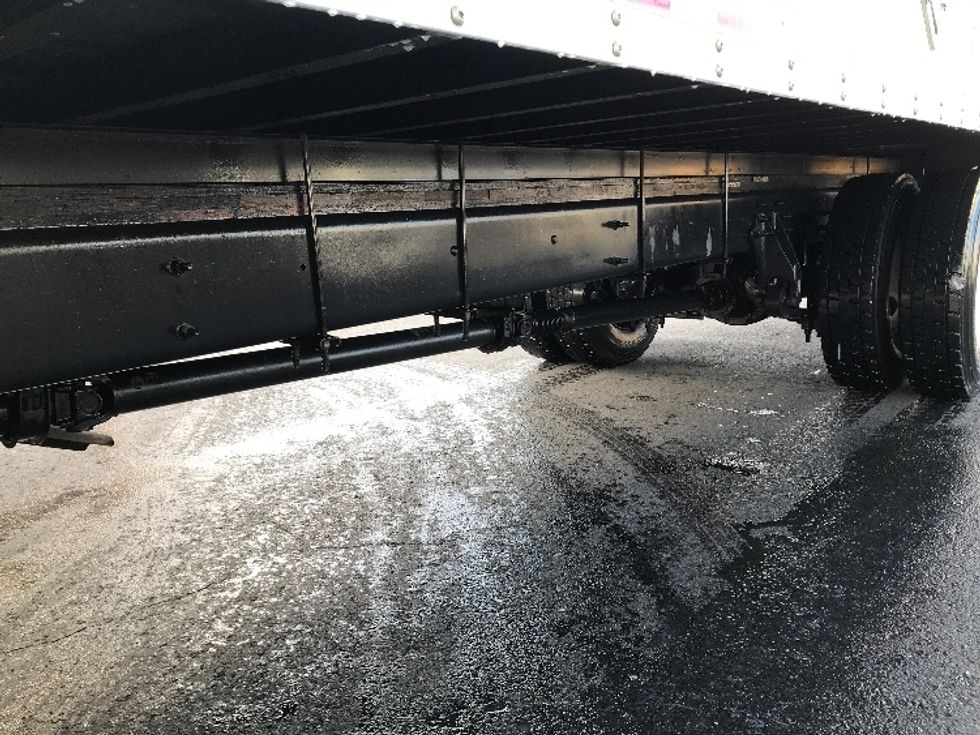 Medium Duty Box Truck-Light and Medium Duty Trucks-International-2021-MV607-Portland-OR-175,948\n\t\tmiles-$ 52,000 - Image 5