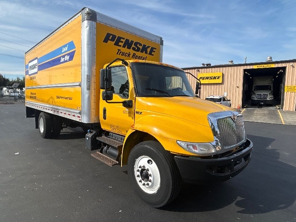 Medium Duty Box Truck-Light and Medium Duty Trucks-International-2021-MV607-Portland-OR-177,080\n\t\tmiles-$ 39,500 - Image 1